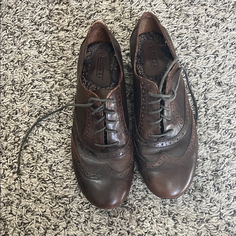 Born Women's Brown Leather Flats